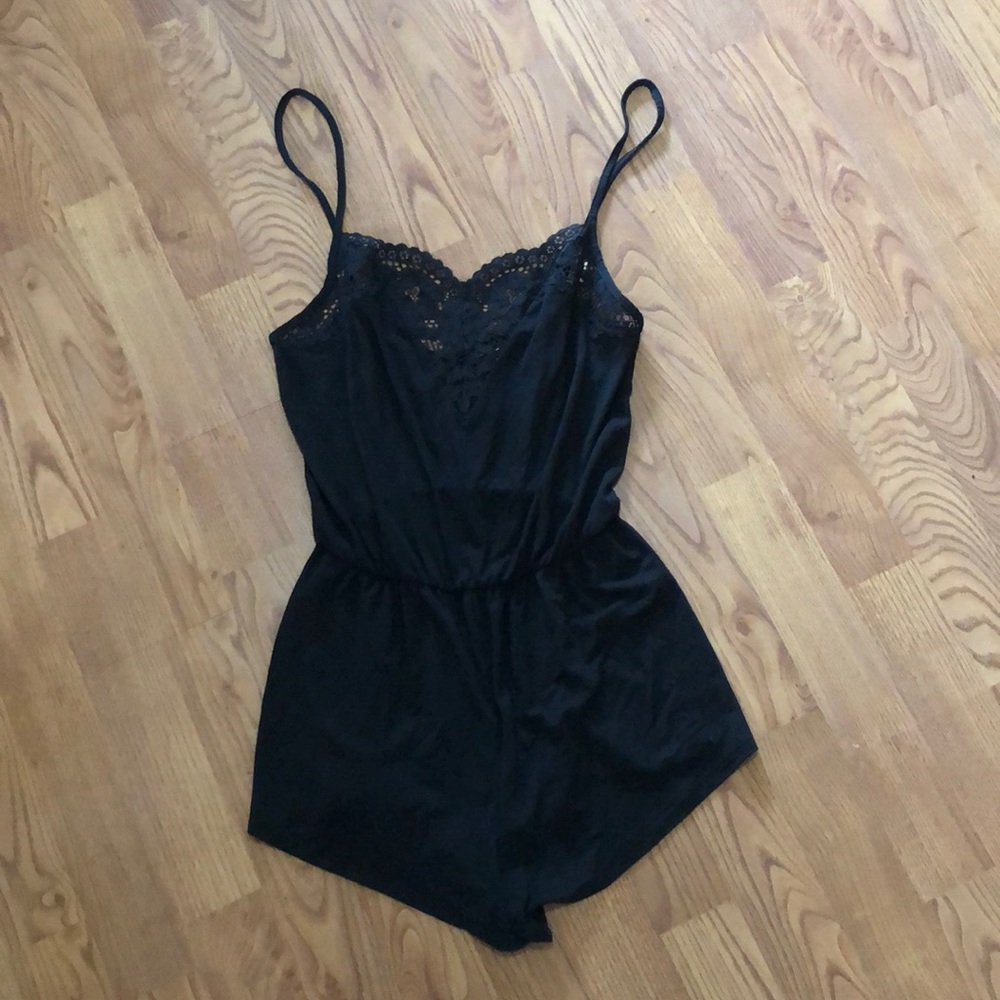 Victoria's Secret Black Lace Chemise Sleep Romper Shorts Cami Nightie Small